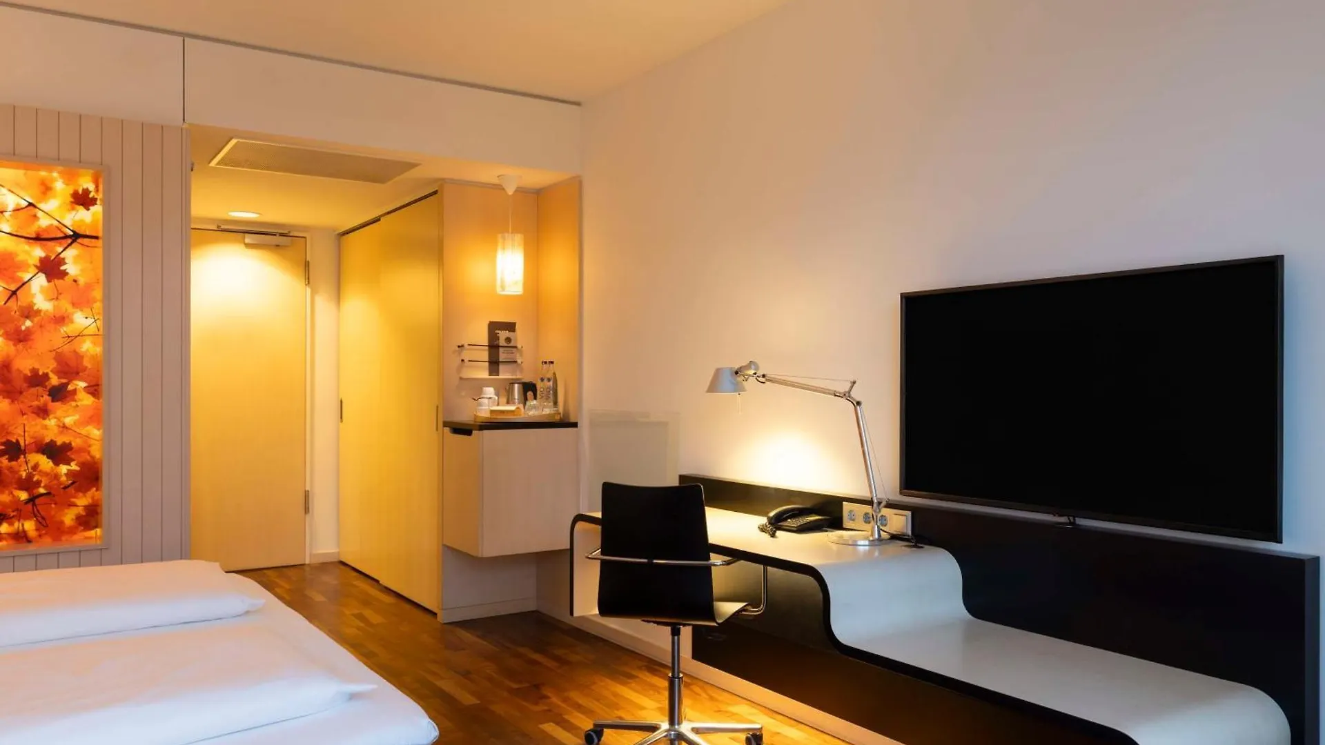 Scandic Berlin Potsdamer Platz 4*,